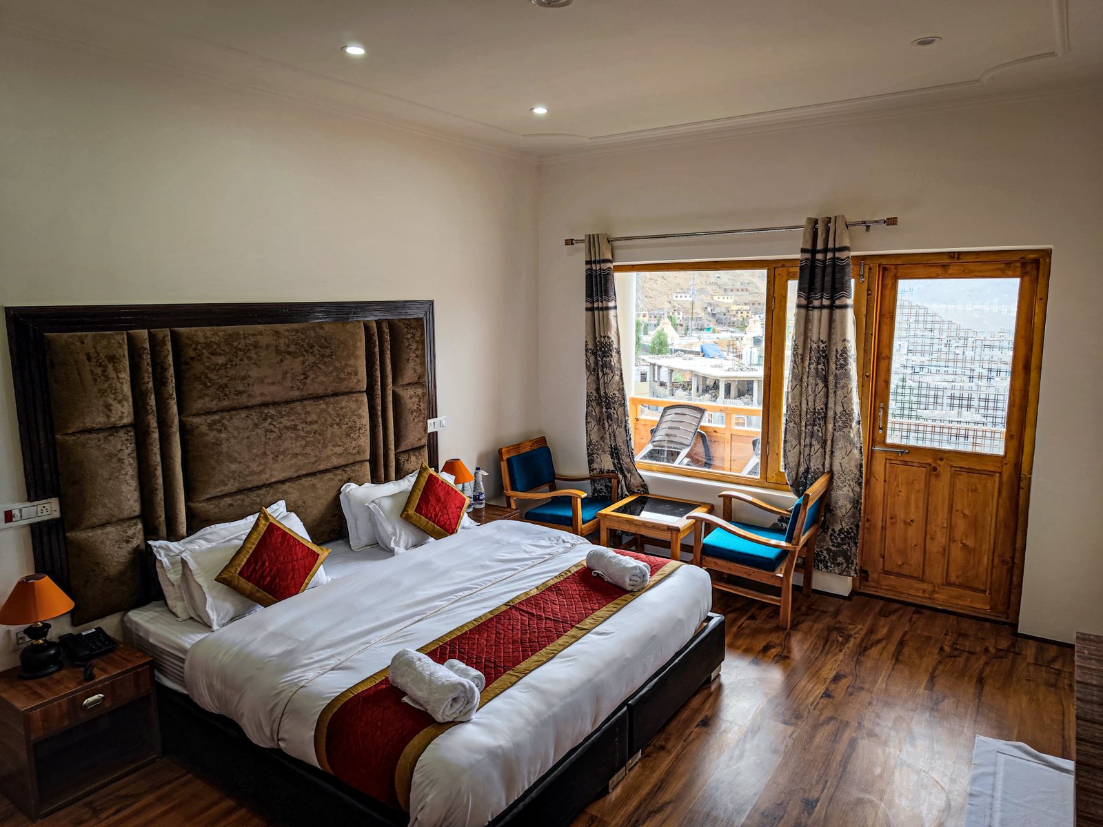 super deluxe rooms in Ladakh